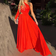 One Shoulder Long Sleeve Hollow Pleated Dress