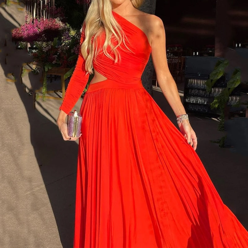 One Shoulder Long Sleeve Hollow Pleated Dress