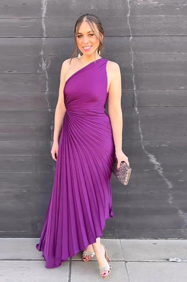 One Shoulder Sleeveless Pleated Irregular Maxi Dresses