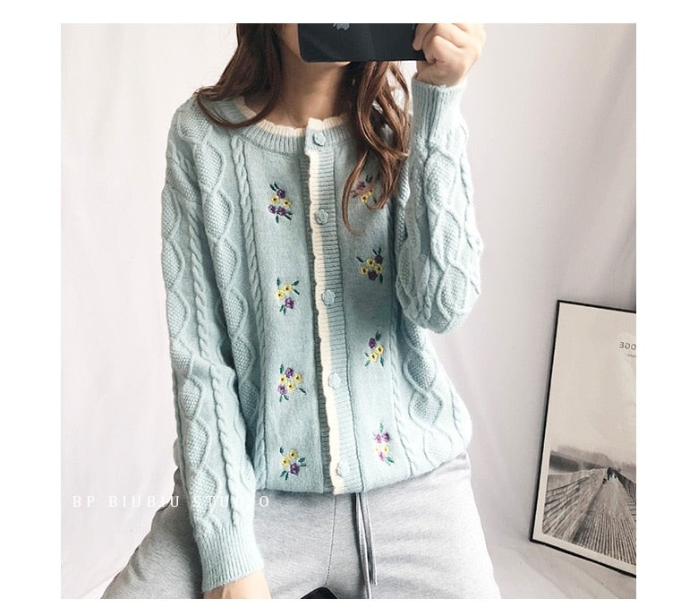 Embroidery Floral Cable Knitted Cardigan