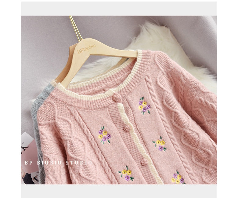 Embroidery Floral Cable Knitted Cardigan